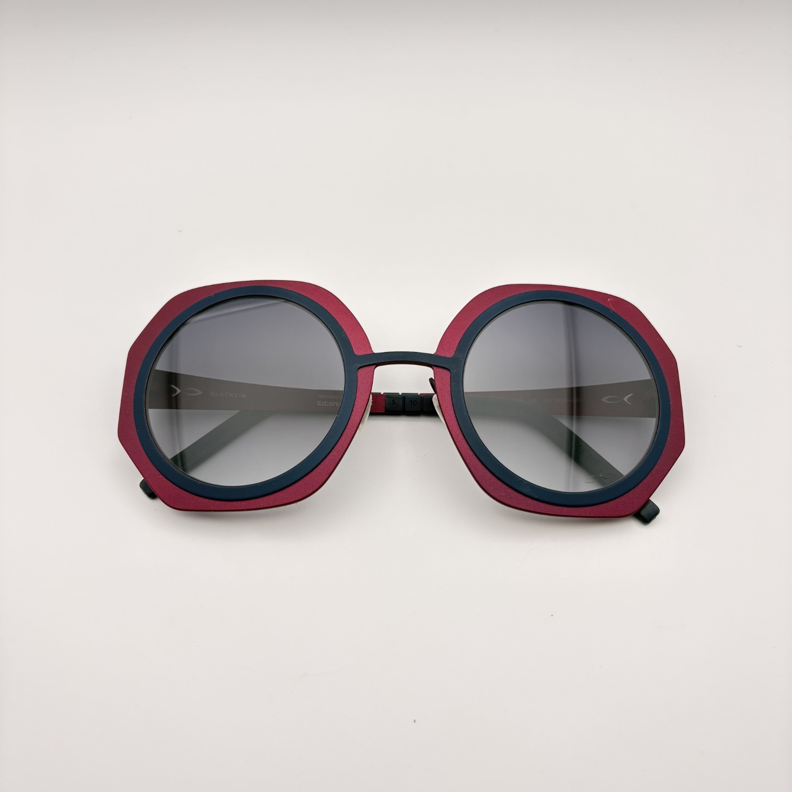 NEW Blackfin Coral Cove BF871 1049 Blue Red Titanium Italy Sunglasses 51-28