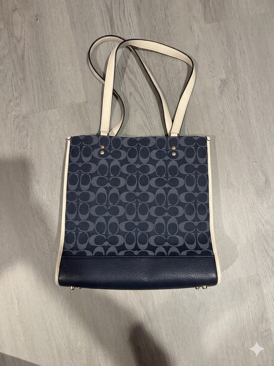 Coach Dempsey Tote Signature Jacquard #coach #vintage