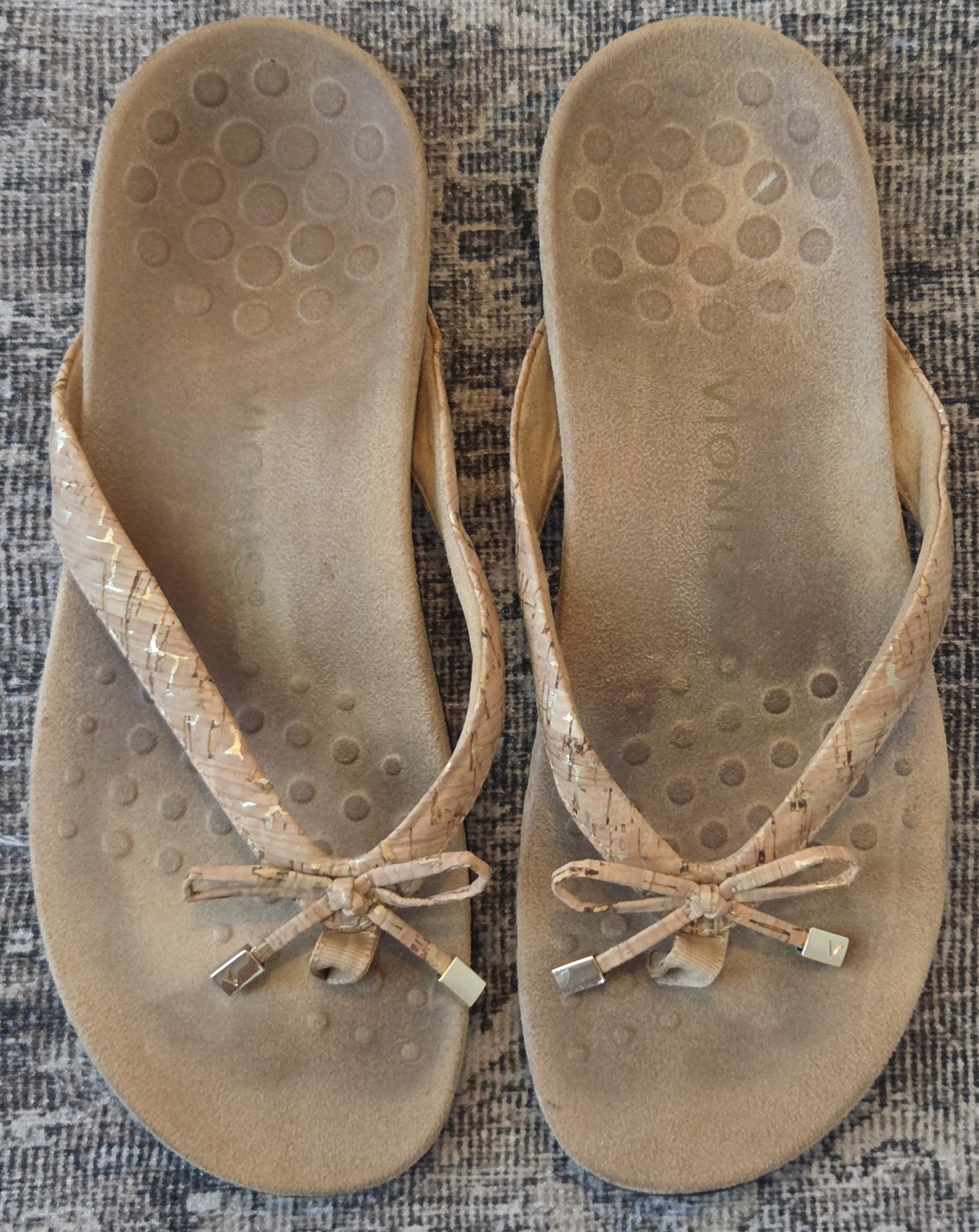 Vionic Womens Bella II Gold Cork Toe Post Comfort Sandals Size 9