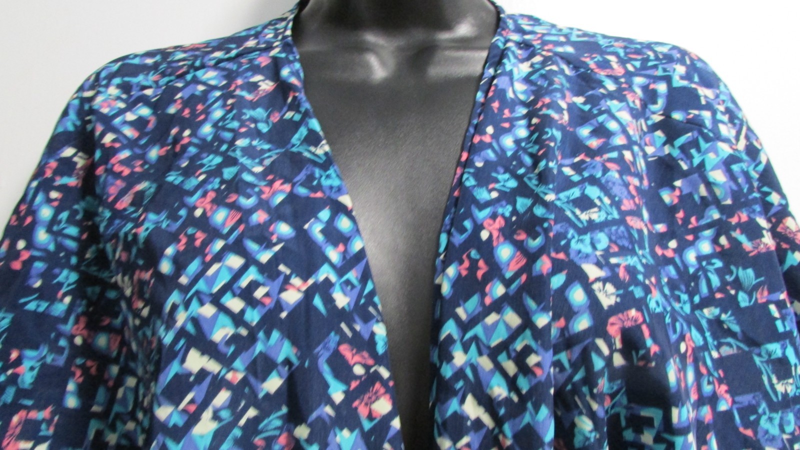 NEW Womens L Geometric multicolor SS Open Front Layer LINDSAY Top LuLaRoe
