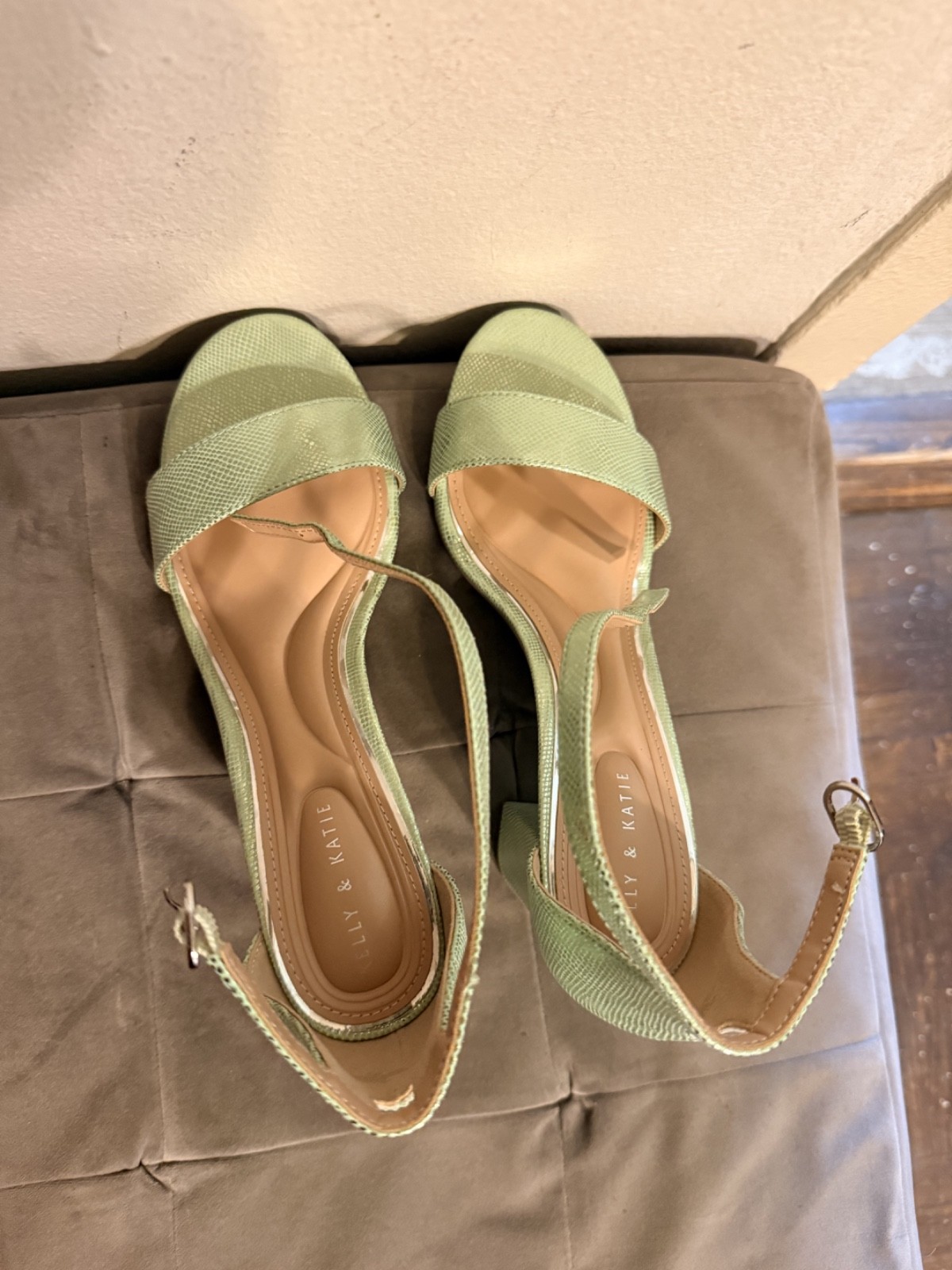 womens shoes size 8