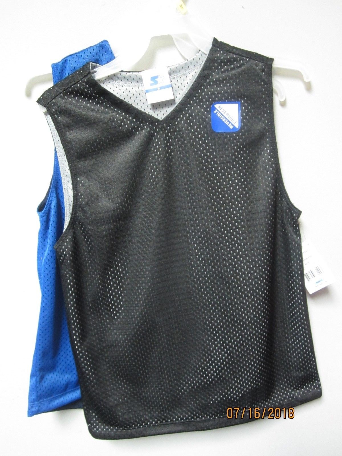 Starter SET/2 Black/Gray & Blue/Navy Reversible V-Neck Muscle Tee Size M (8)