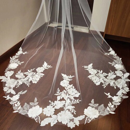 Floral Lace Wedding Veil Bridal with Comb 3 Meters Long Single Tier Head Veil