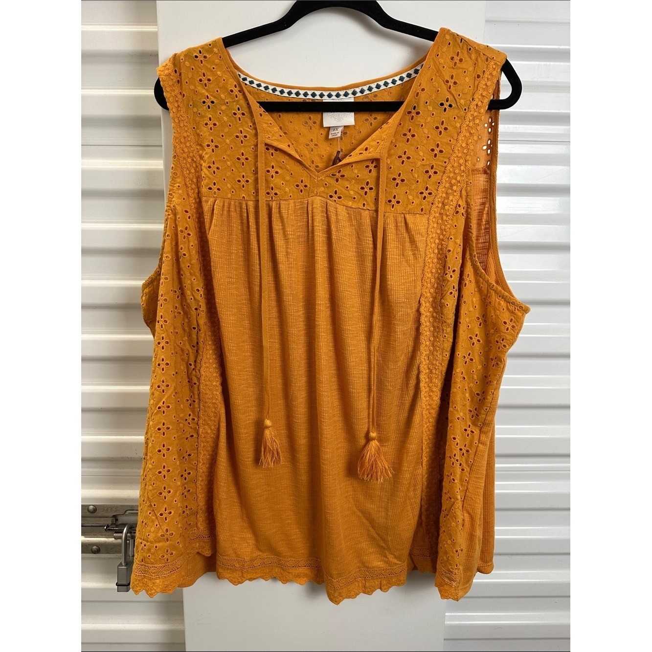 KNOX ROSE Mustard Eyelet Tassel Sleeveless Top – Women