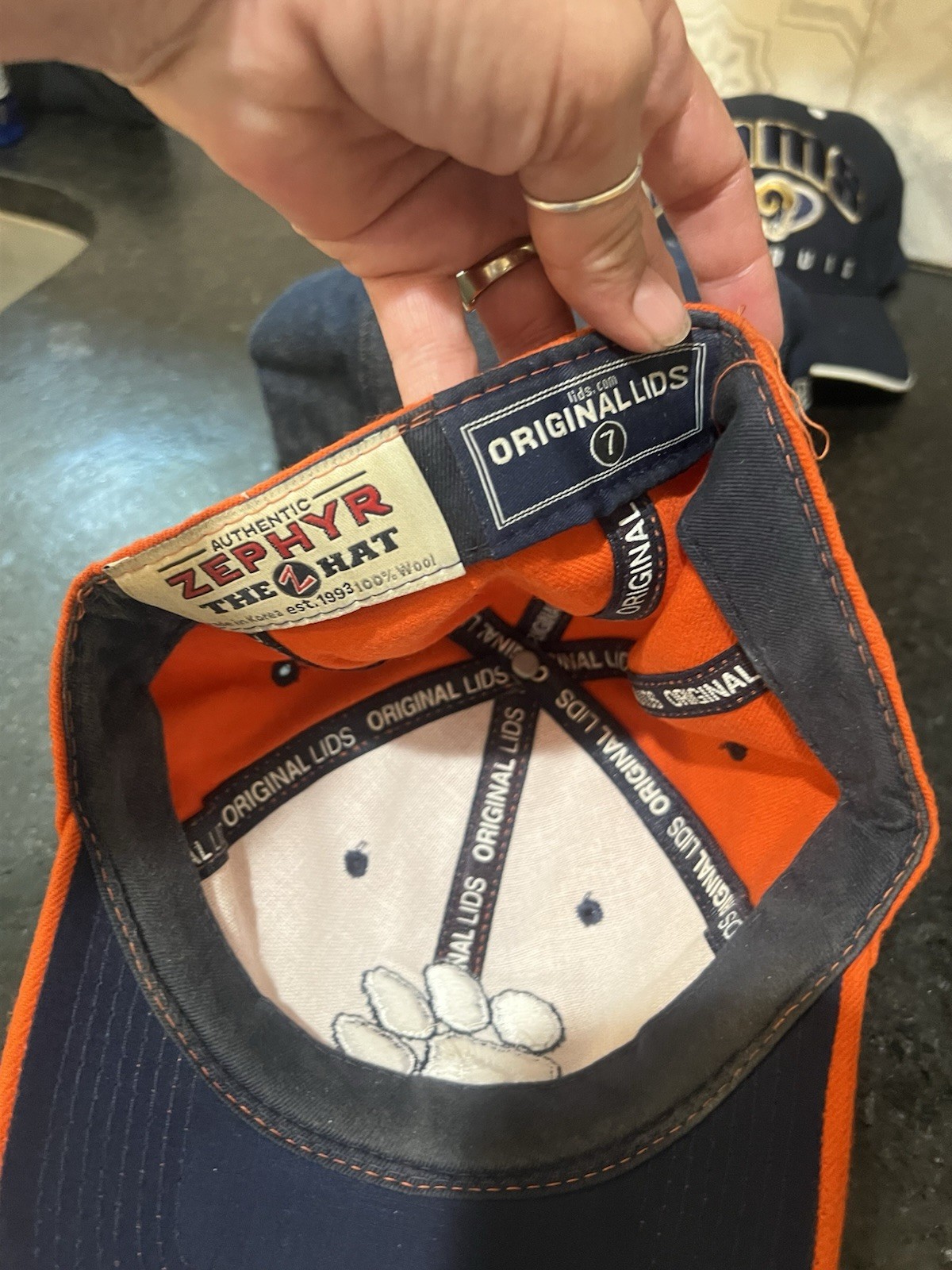 Lot 7 Sports Caps / Hat Collectible