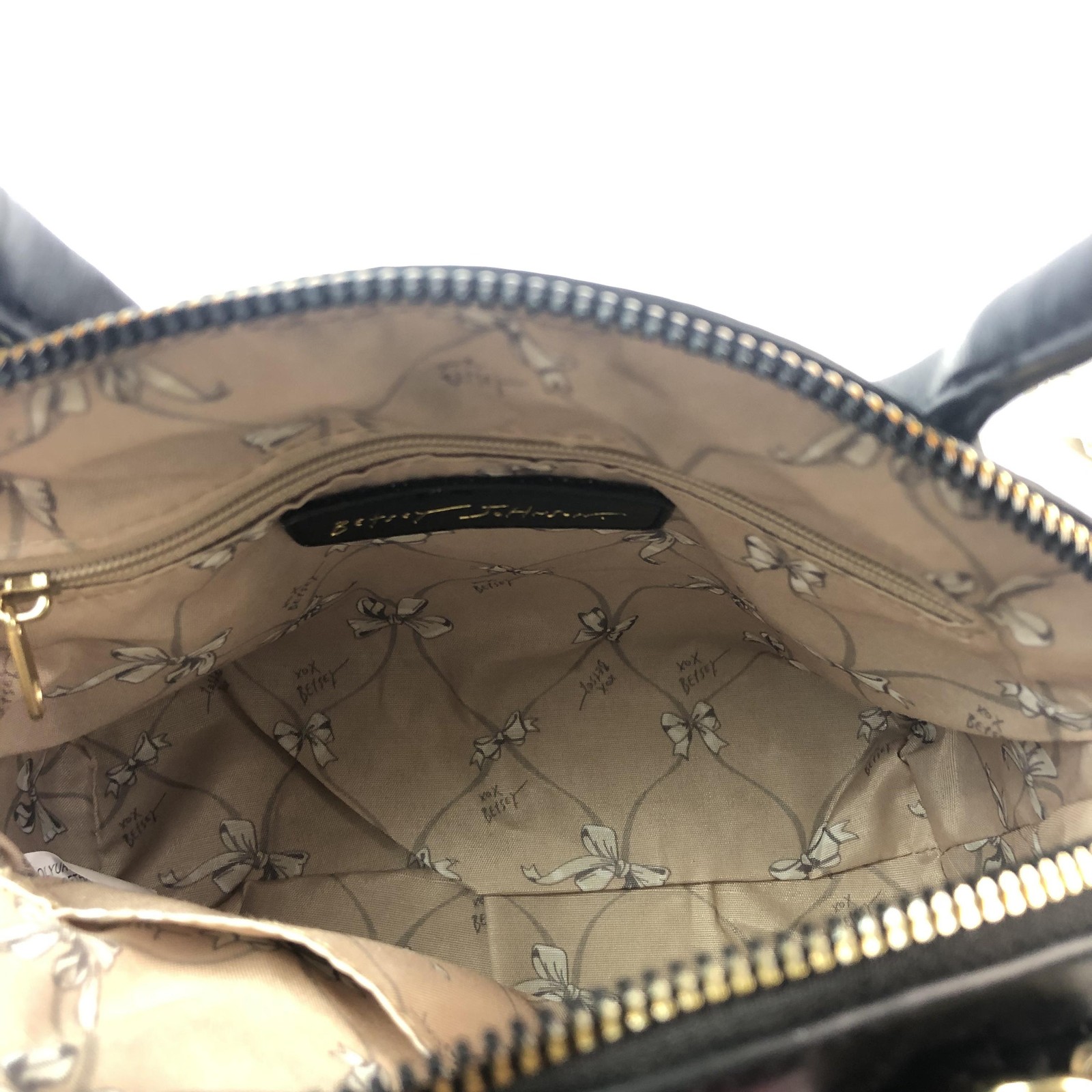 Betsey Johnson Satchel Bag Womens Black XOHOLLY Dome Bows Heart Charm NWT READ