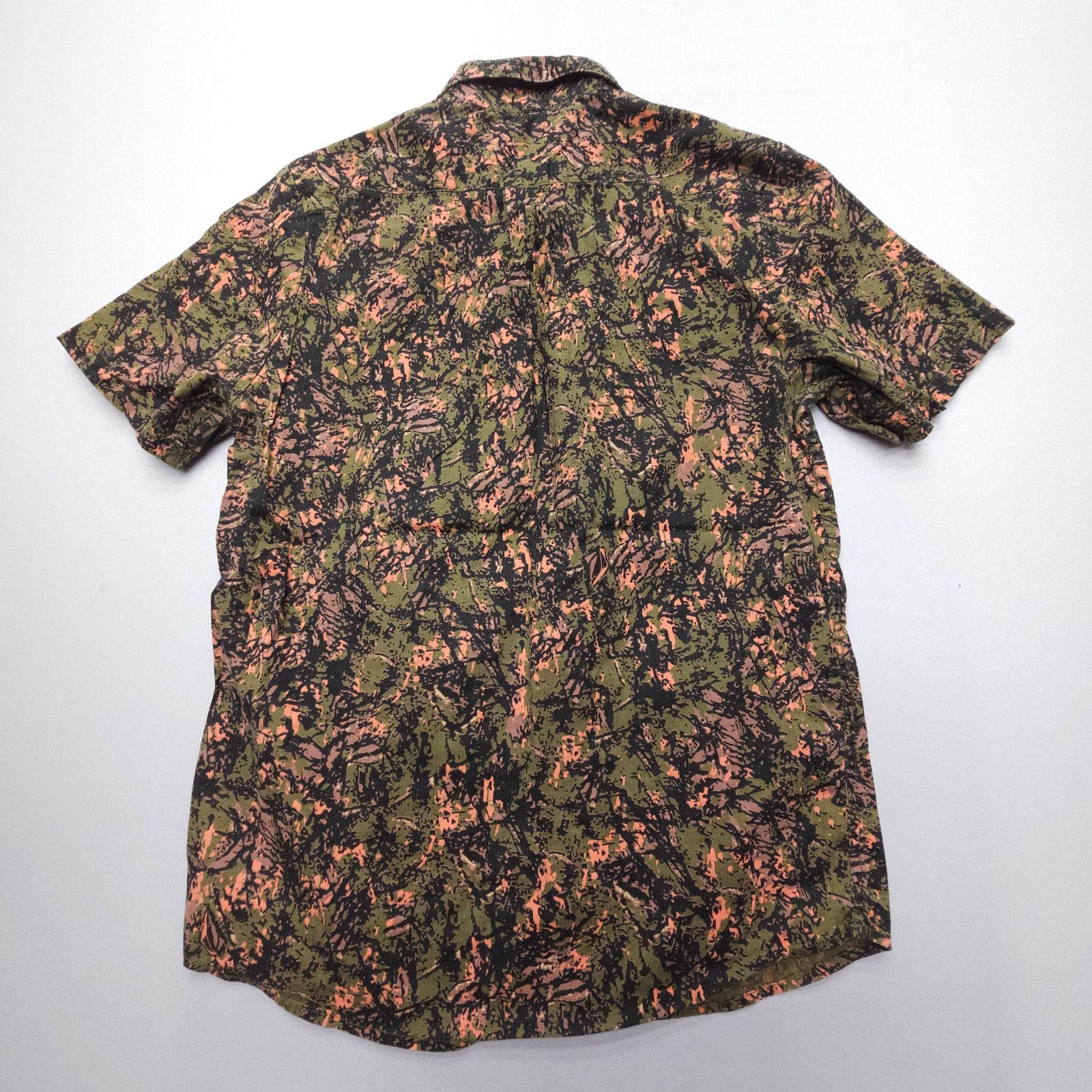 Volcom Short Sleeve Button Shirt Mens Medium Camo Print Classic Coastal Skate
