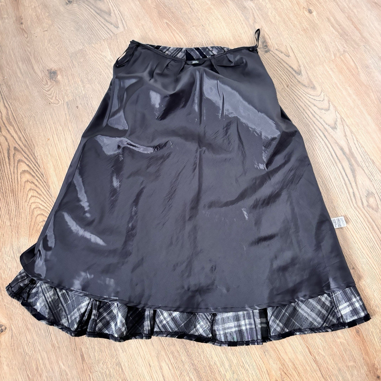Marks & Spencer Vintage Y2K Skirt Fit 12 W30 Striped Grey Midi Whimsy Gothic