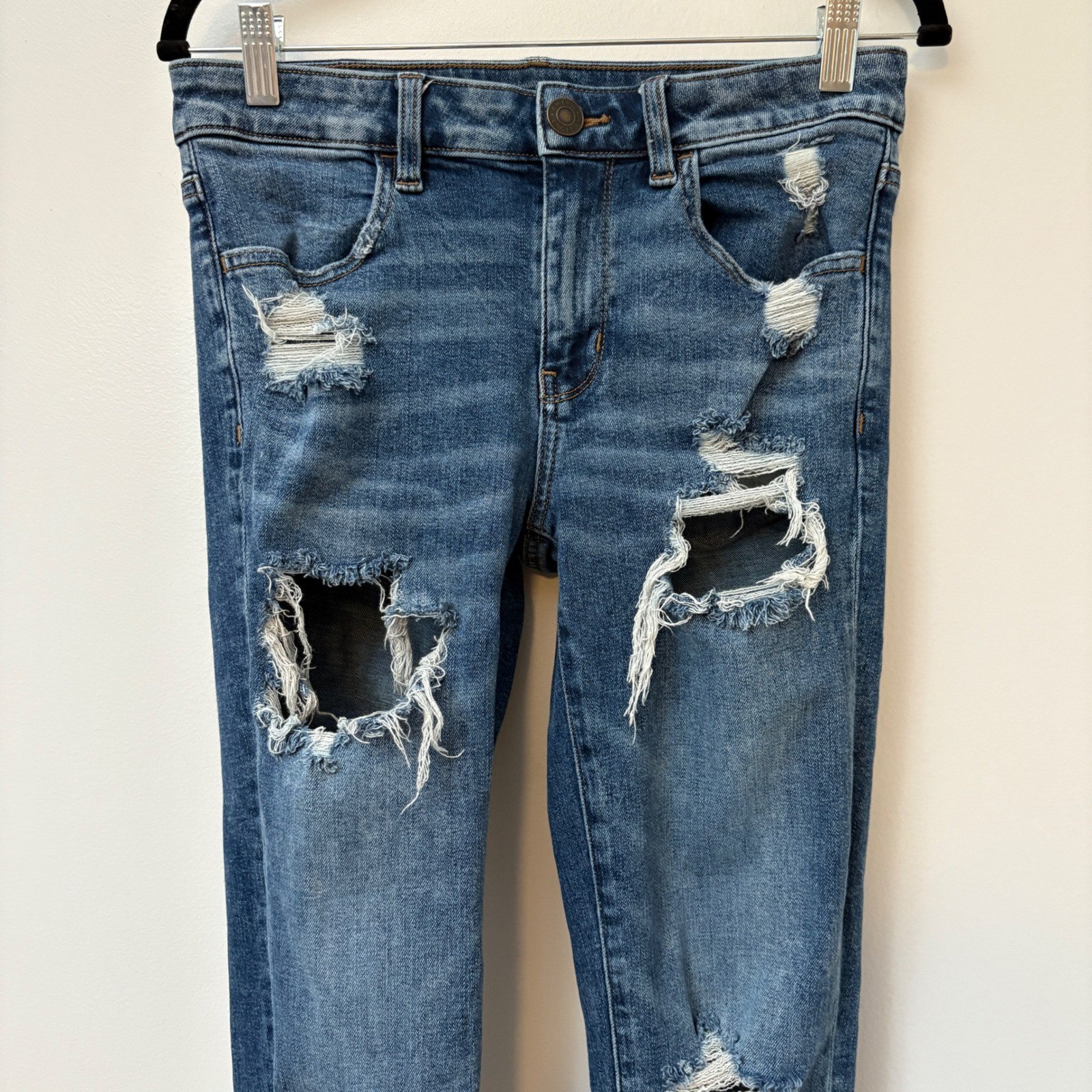 American Eagle Distressed Skinny Jegging Medium Wash Size 6 Stretch