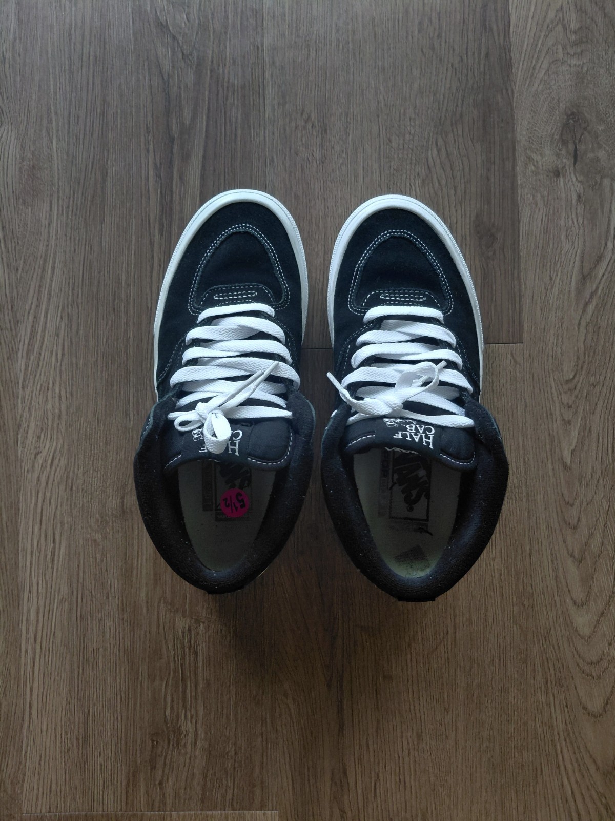 Vans 1992 Half Cab Sneakers | Vintage Skate Shoes | Men’s 5.5