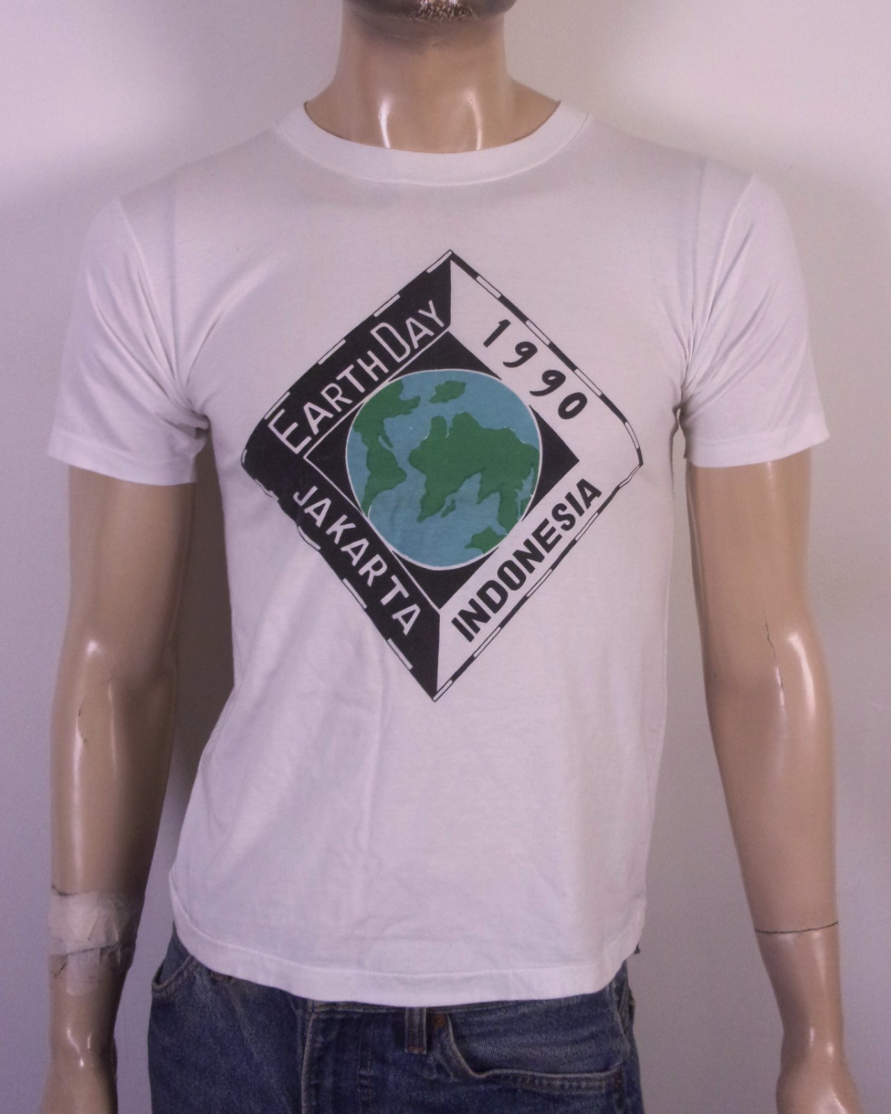 vintage 80s 90s Earth Day 1990 T-Shirt Jakarta Indonesia single stitch Art SZ S