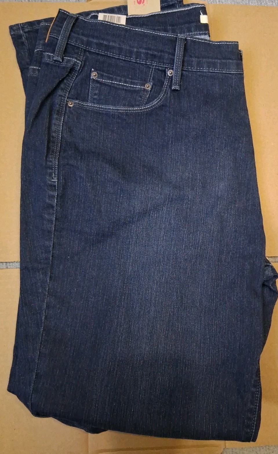NEW Levi’s 505 Regular Fit Jeans Size 18 Reg 34W x 34L Medium Indigo Blue NWT