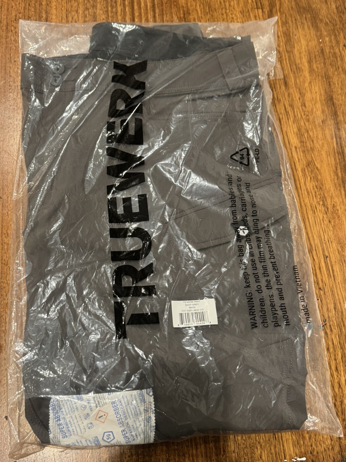 Truewerk T2 Werkpant Men’s Technical Work Pants Deep Grey 34Wx 32L New With Tags