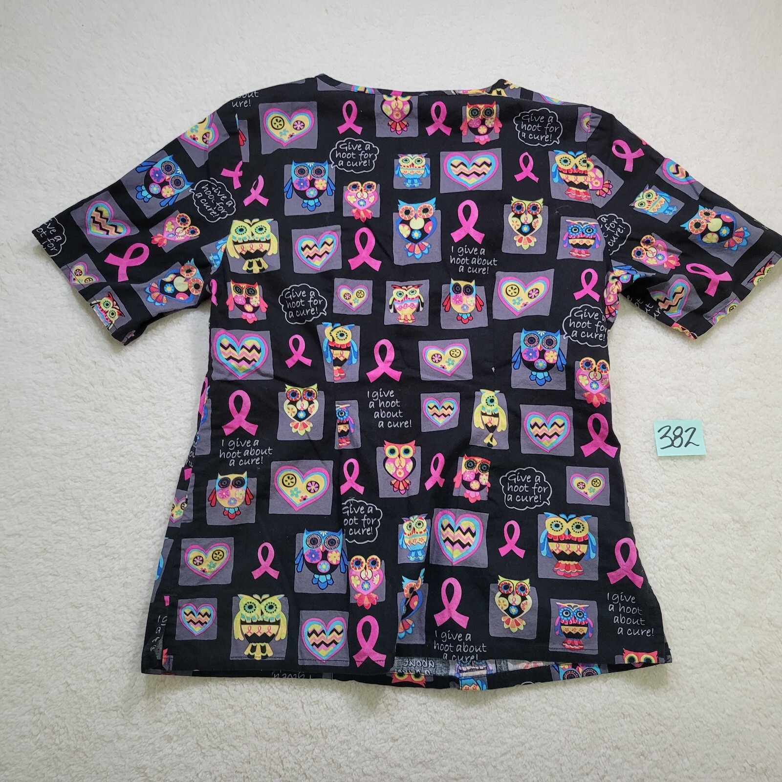 Scrub HQ Scrub Top Size M I Give a Hoot About a Cure Measurements in Pictures
