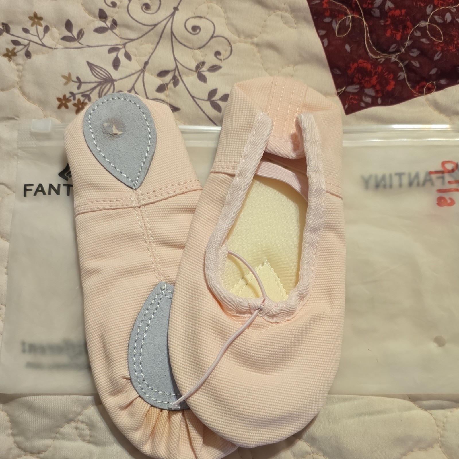 Fantiny Pink Ballet Shoes/Slippers Split Sole with Elastic Strap Unisex
