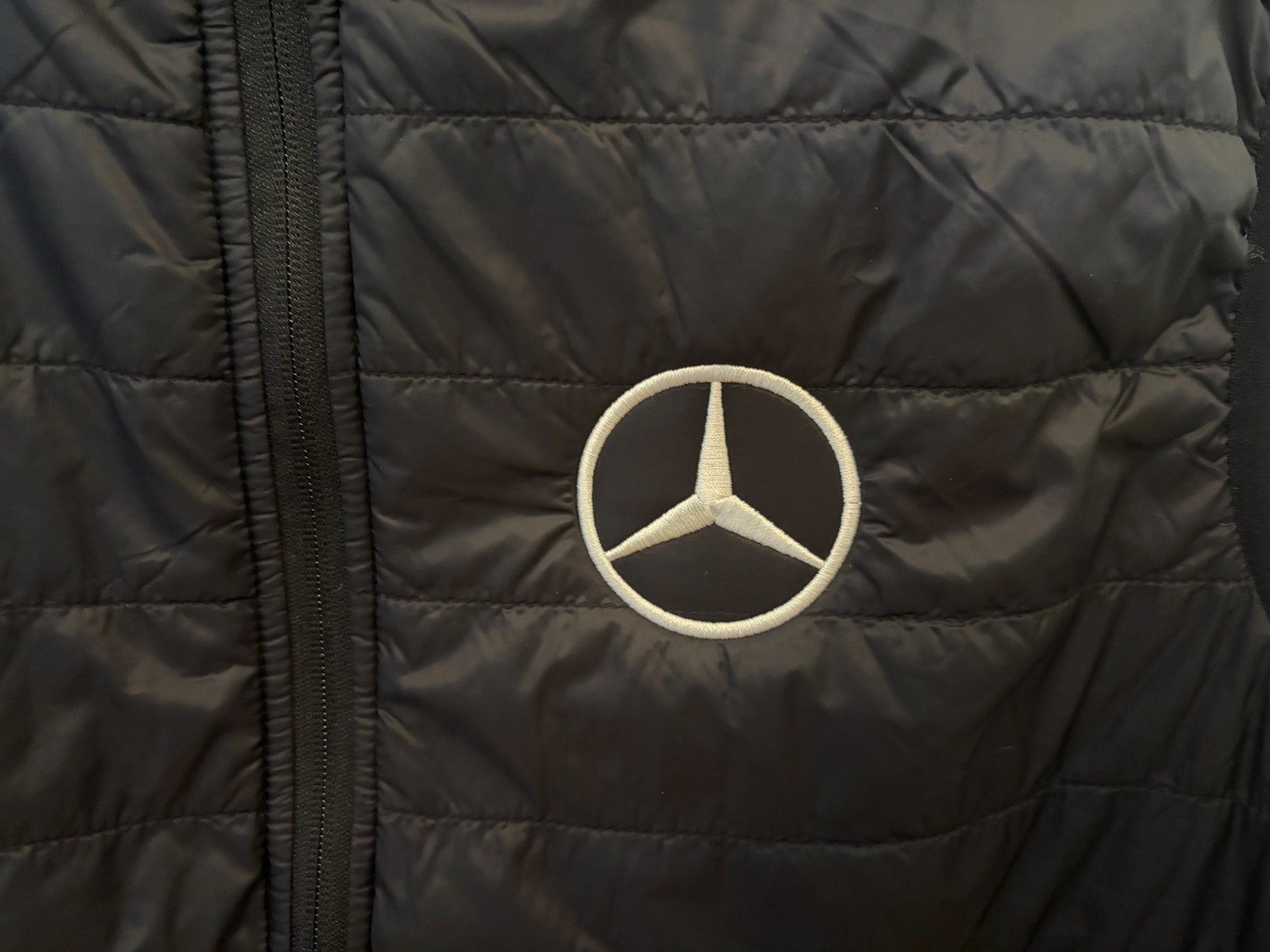 **NEW** Mercedes-Benz Puffer Vest Size Small Black Full Zip Embroidered Logo