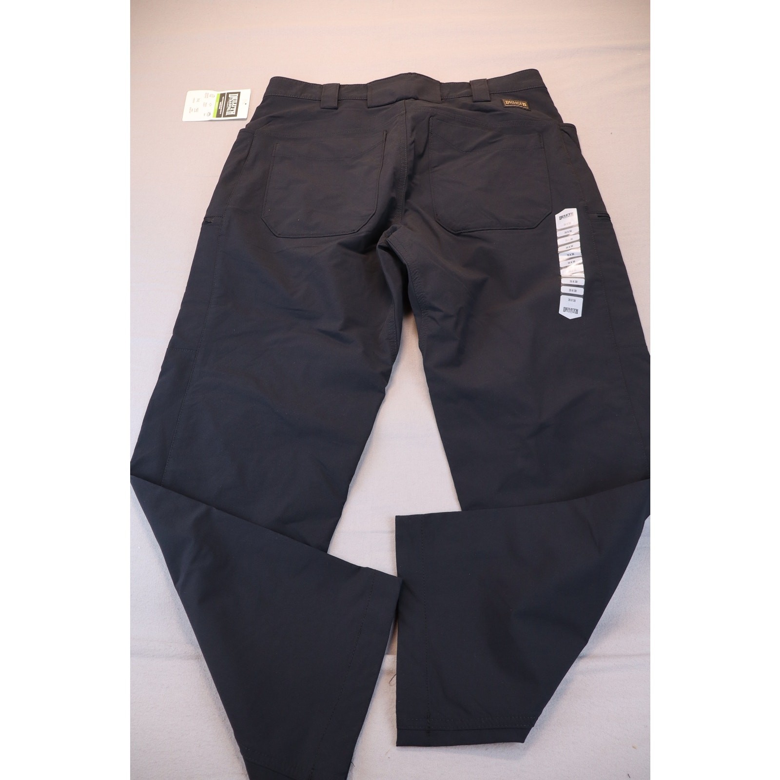 NEW Duluth Trading Co Men’s Black Flexpedition Relaxed Cargo Pants 34×30