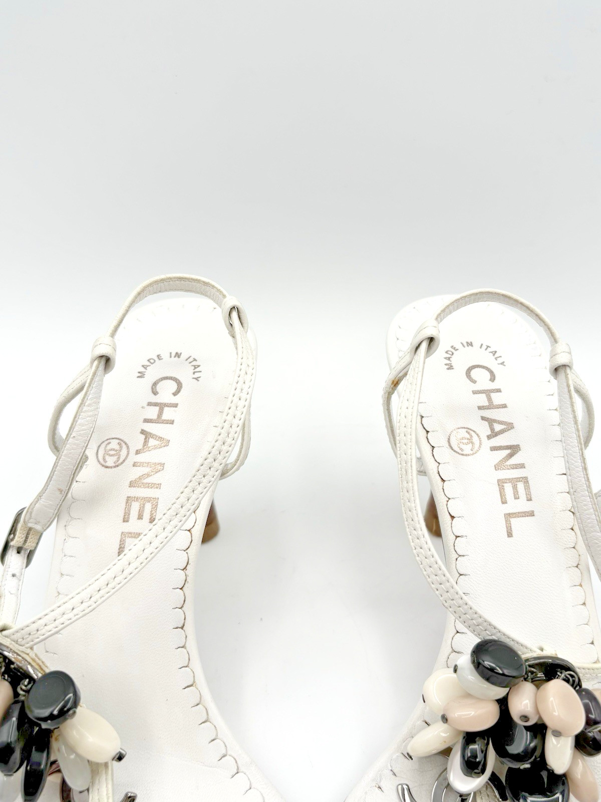 Chanel White Leather T Strap Sandals Beaded Accent CC Logo Vintage Size EU 36.5