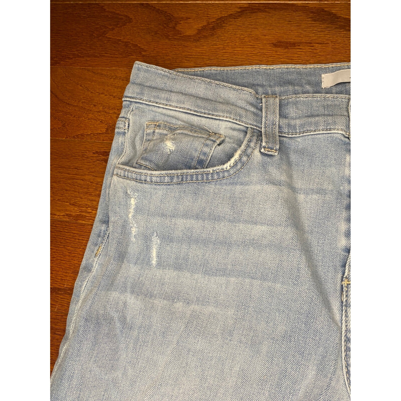 Joe’s Light Blue Distressed Jeans Size 29