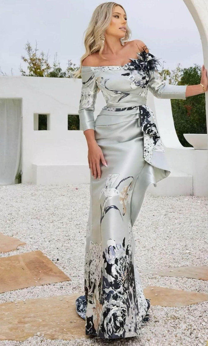 Terani Couture 241m2715 Size 8 3/4 Sleeve Shoulder With A Train ￼