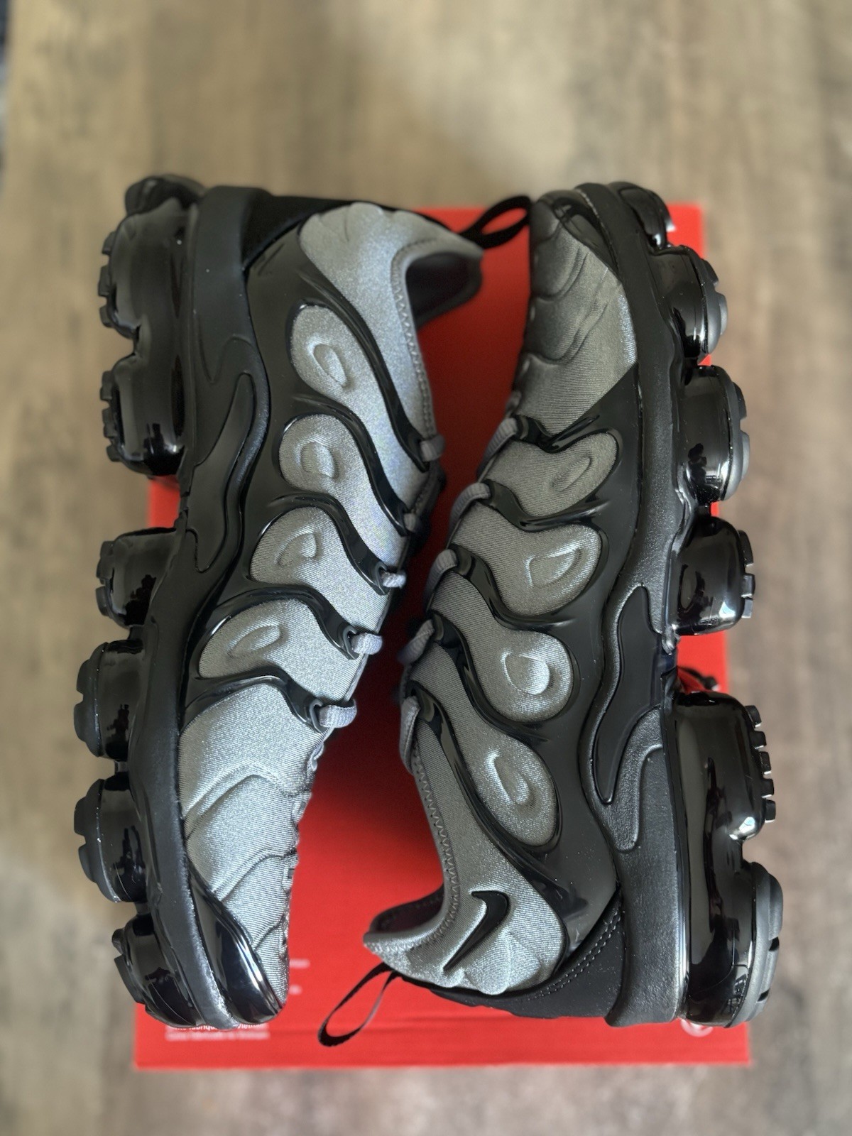 Size 9.5 – Nike Air Vapormax Plus Cool Grey Black Men’s Athletic New CK0900-001