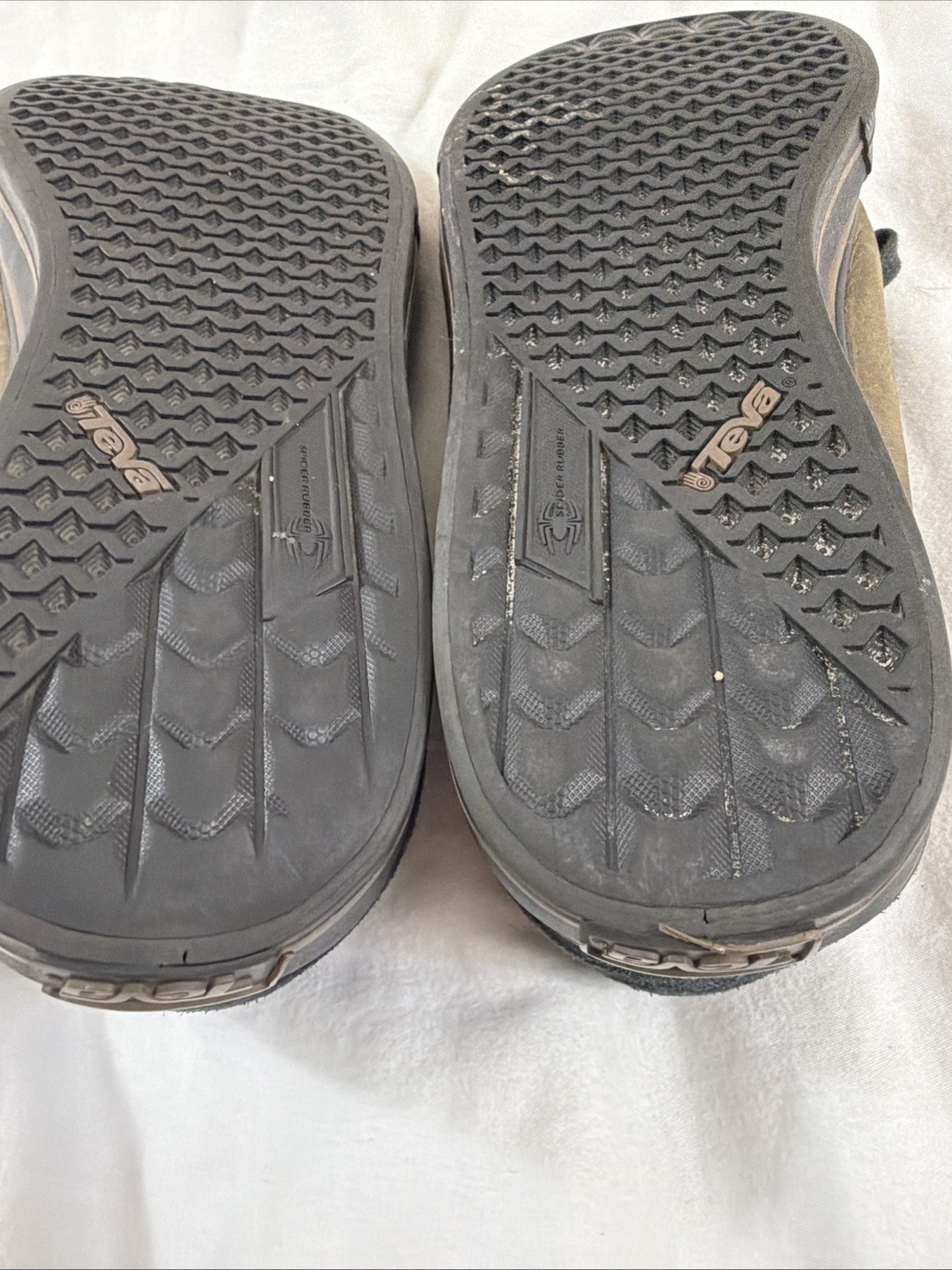 Teva Roller Leather Skate Sneakers Mens Size 10 EUR 43 Suede Black Brown
