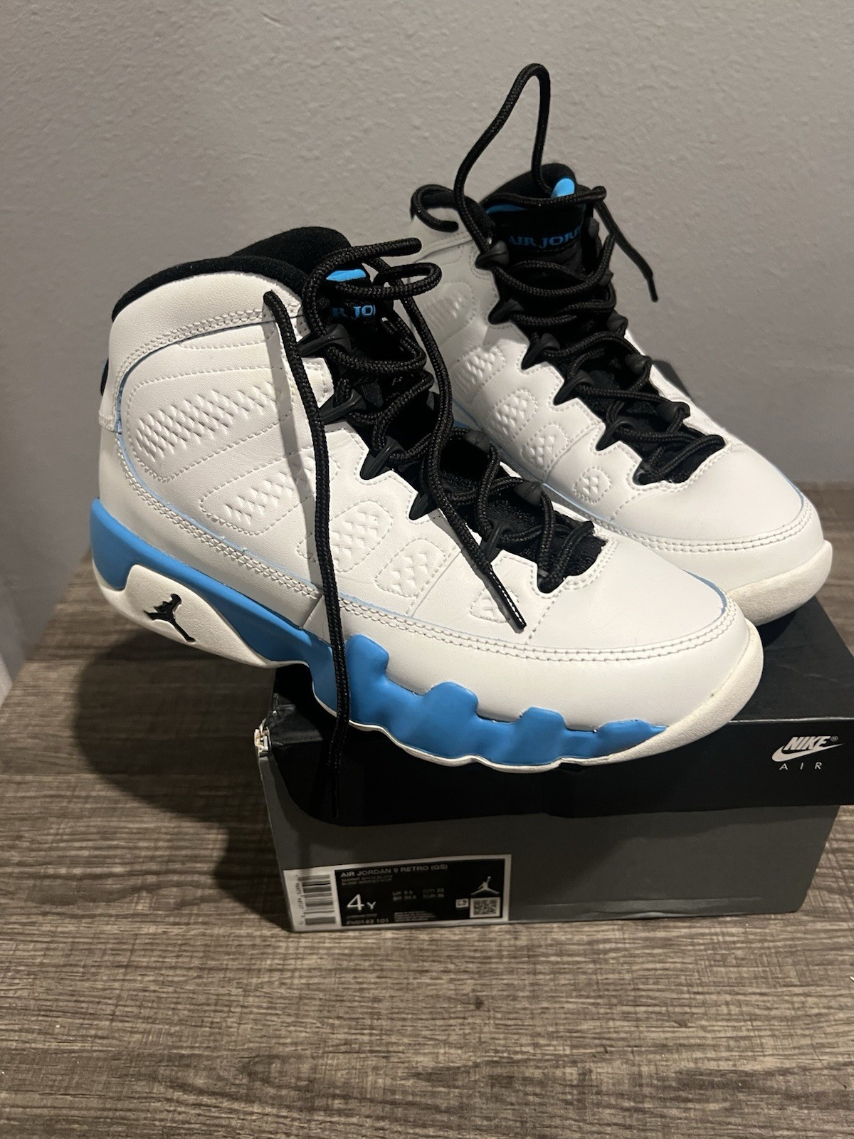 Jordan Air Jordan 9 Retro GS High Top Leather Sneaker 4Y White Black Blue