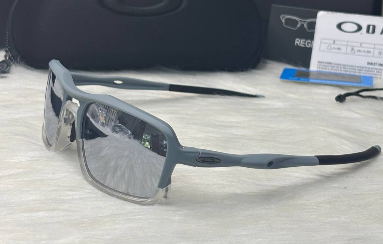 Oakley Triggerman Sunglasses Sport Gray Frame/Gray Mirrored Lenses 9314 Style