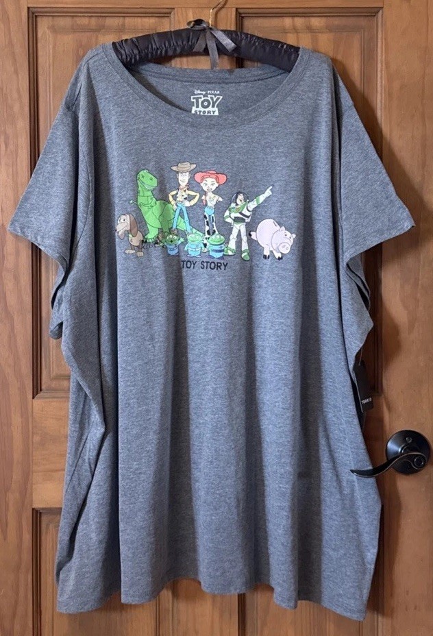 TORRID TEE SHIRT SHORT SLEEVE T SHIRT TOY STORY TOP 6 6X 6XL 30 NEW