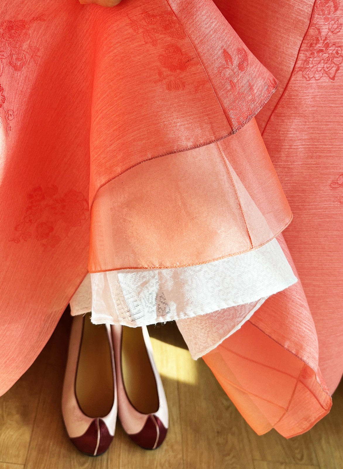 Korean Traditional Dress Hanbok Set-Ivory Jacket & Orange Skirt Bag & Petticoat