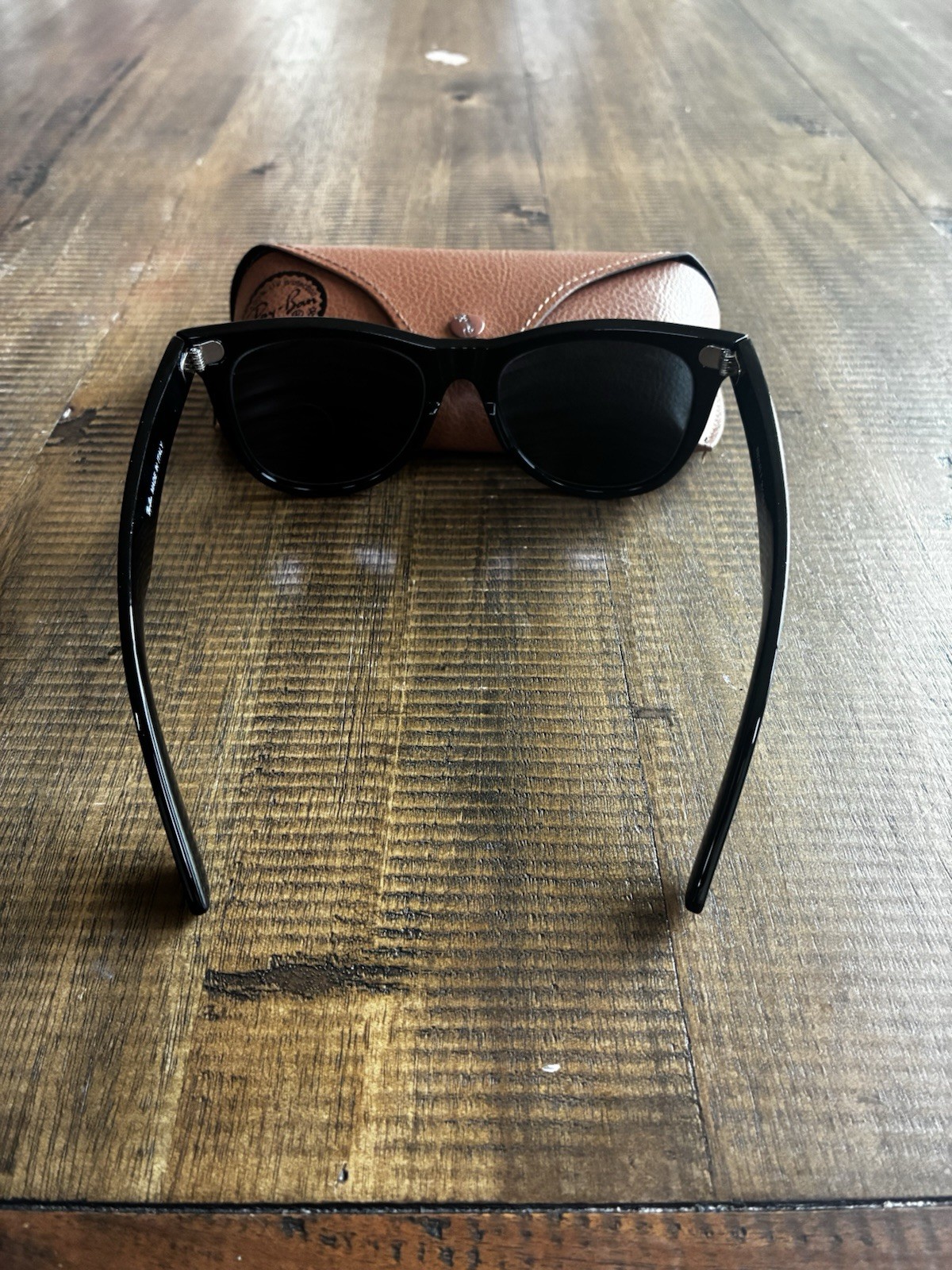 Ray-Ban Original Wayfarer Classic Men’s Square Sunglasses – RB2140 901/58 50-22