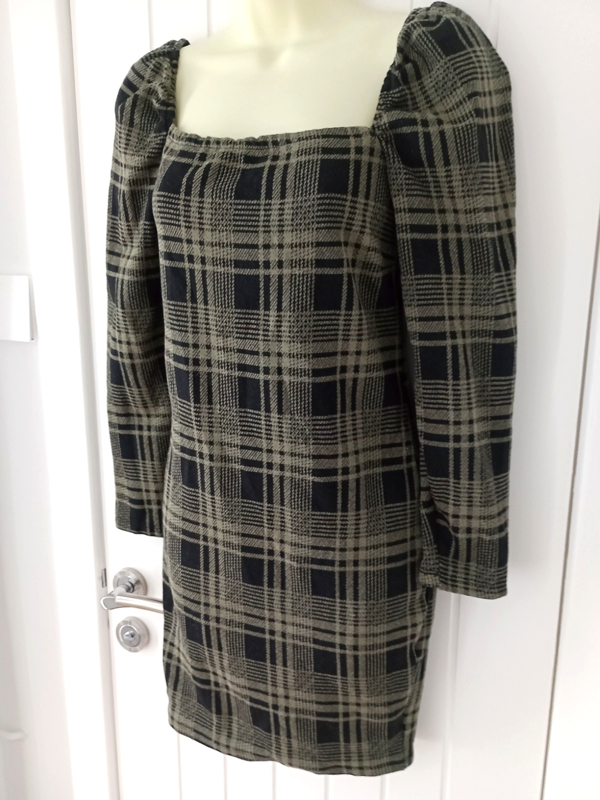 Gossip, Black & Khaki Green Square-neck Tartan Woven Fabric Dress Size: 10/12