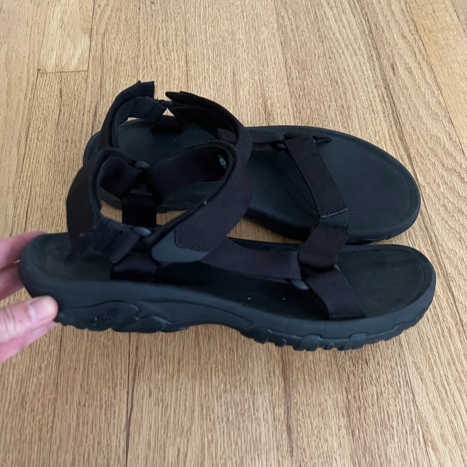 Teva Men’s Hurricane 4 Black Hiking Active Adjustable Strap Sandals Size 12
