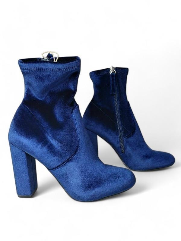 Steve Madden Blue Velours Ankle Boots Block Heel Booties Size US 5.5 EU 35.5 NIB