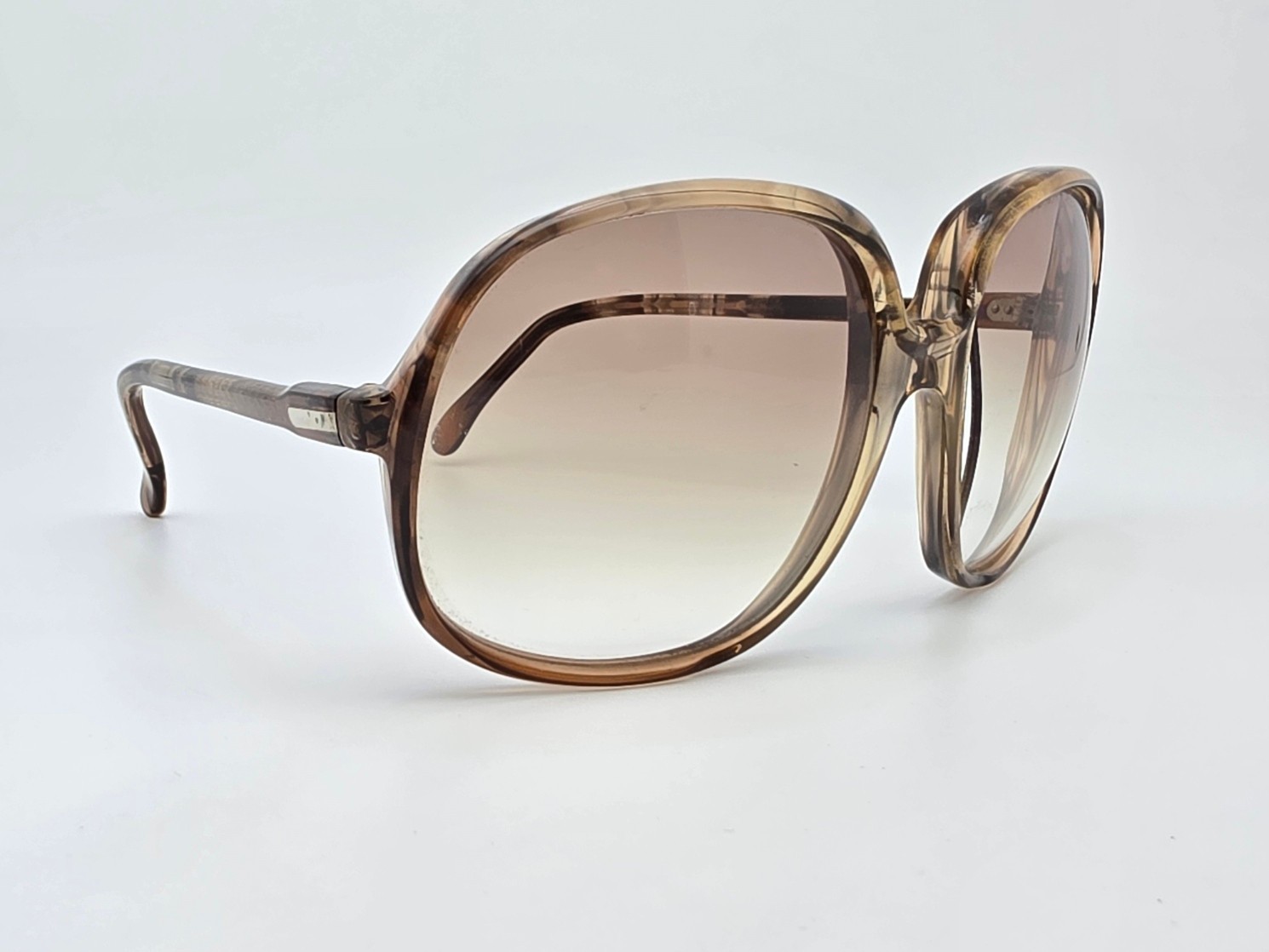 Vintage Crystal Brown Frame Light Brown Gradient Lens Oversized Sunglasses 57mm