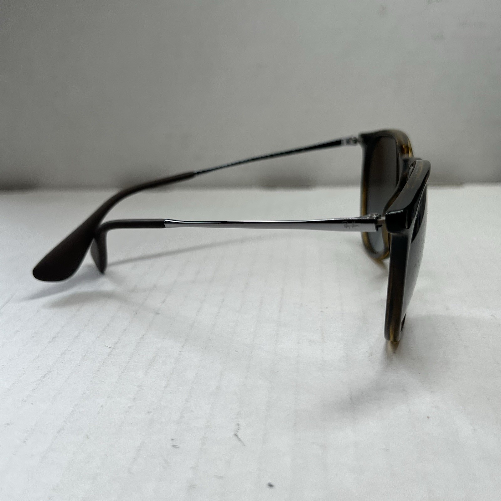 Ray-Ban RB4171 ERIKA 710/T5 Tortoise Polarized Gradient 54mm Sunglasses (A1I22)