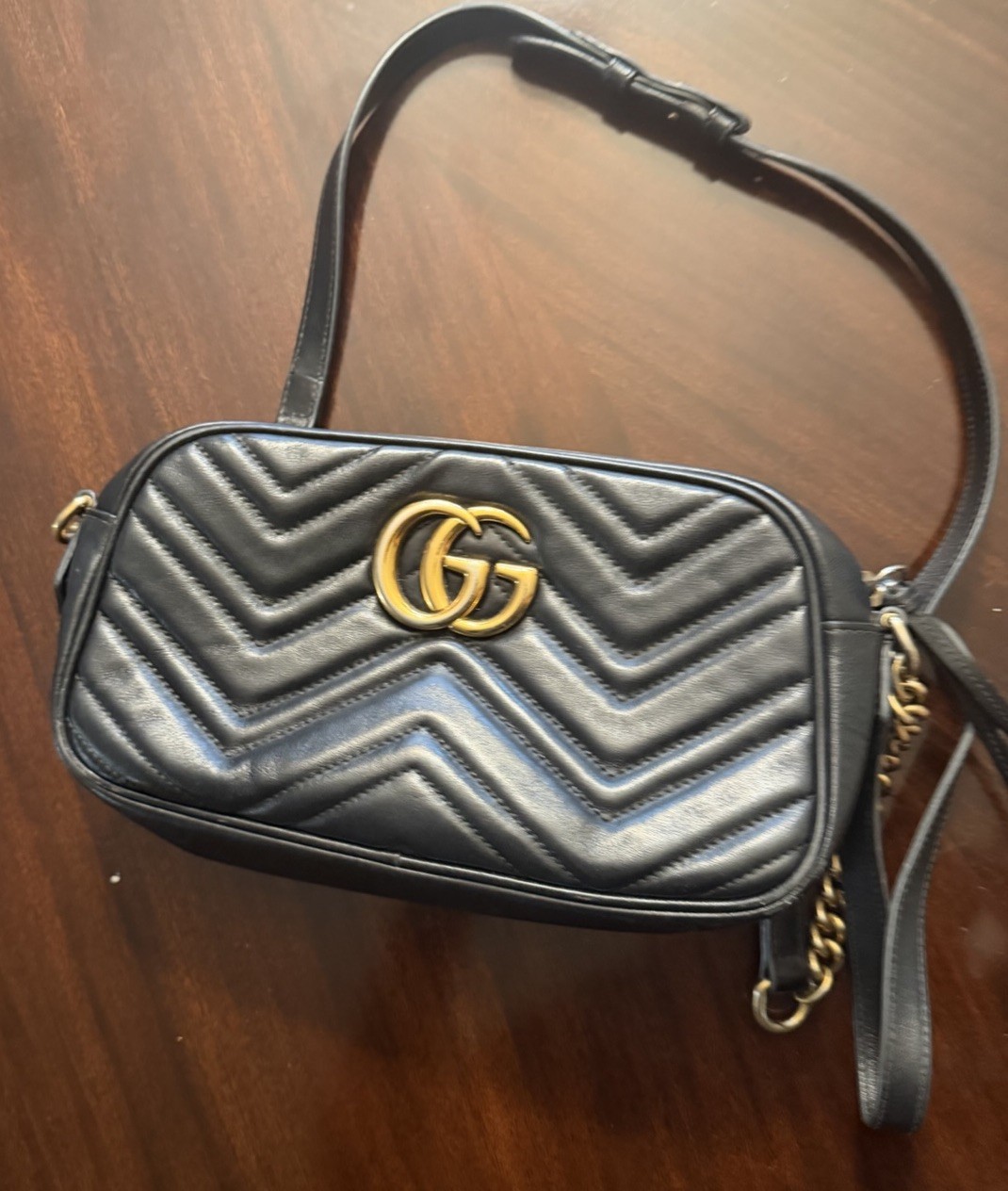 Gucci Marmont Leather Crossbody Bag Medium Excellent condition