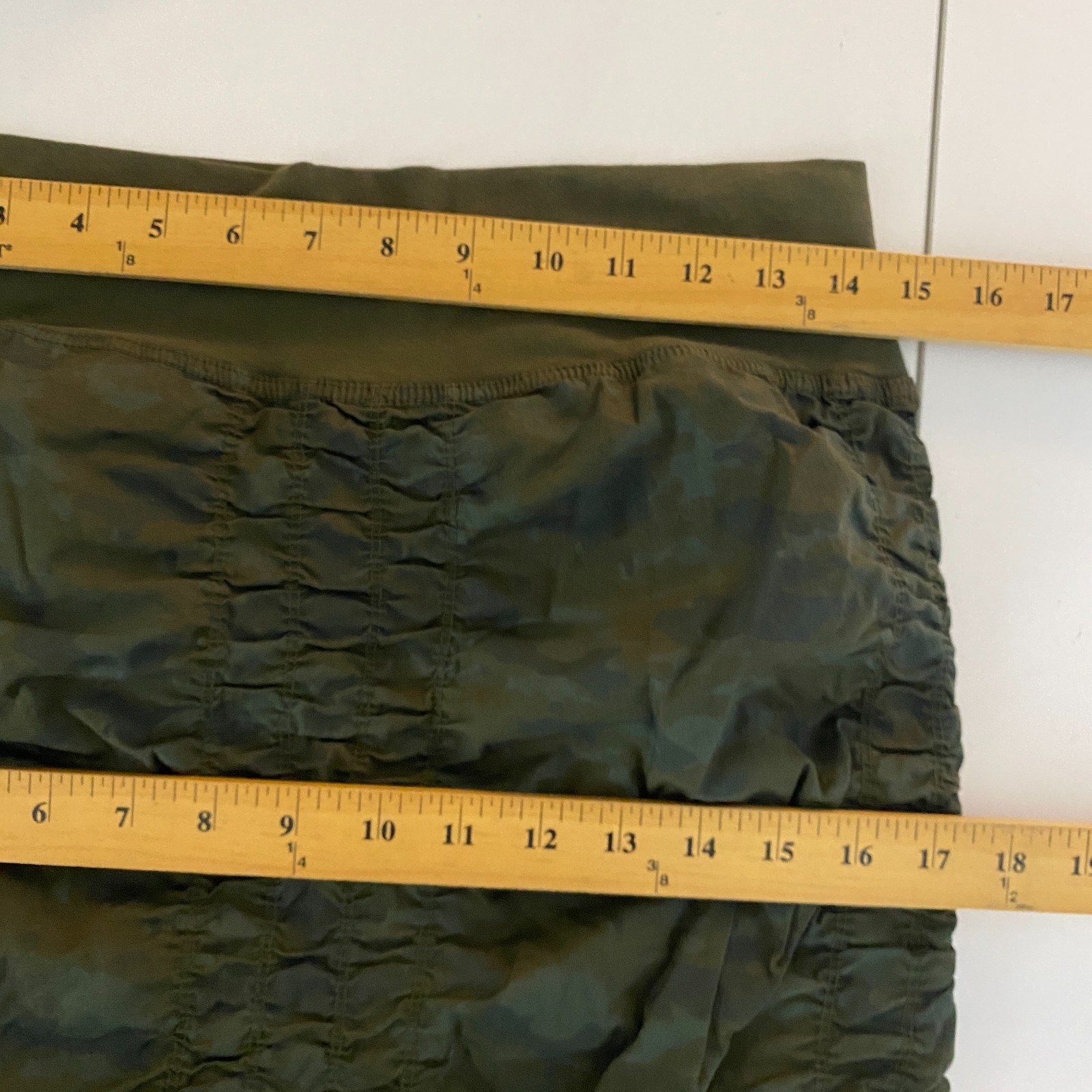 XCVI Wearables Trace Skirt Size Small Green Camo Pull On Ruched