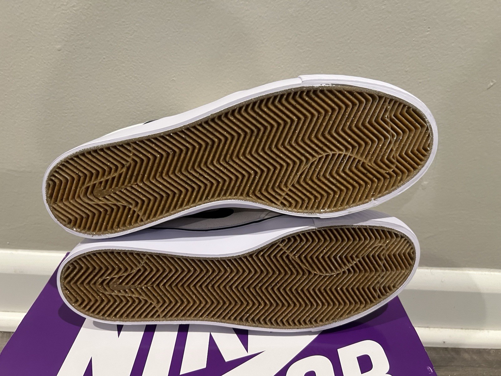 Size 9 Men’s Nike Zoom Stefan Janoski OG+ SB Summit White Skate FD6757 100 $100