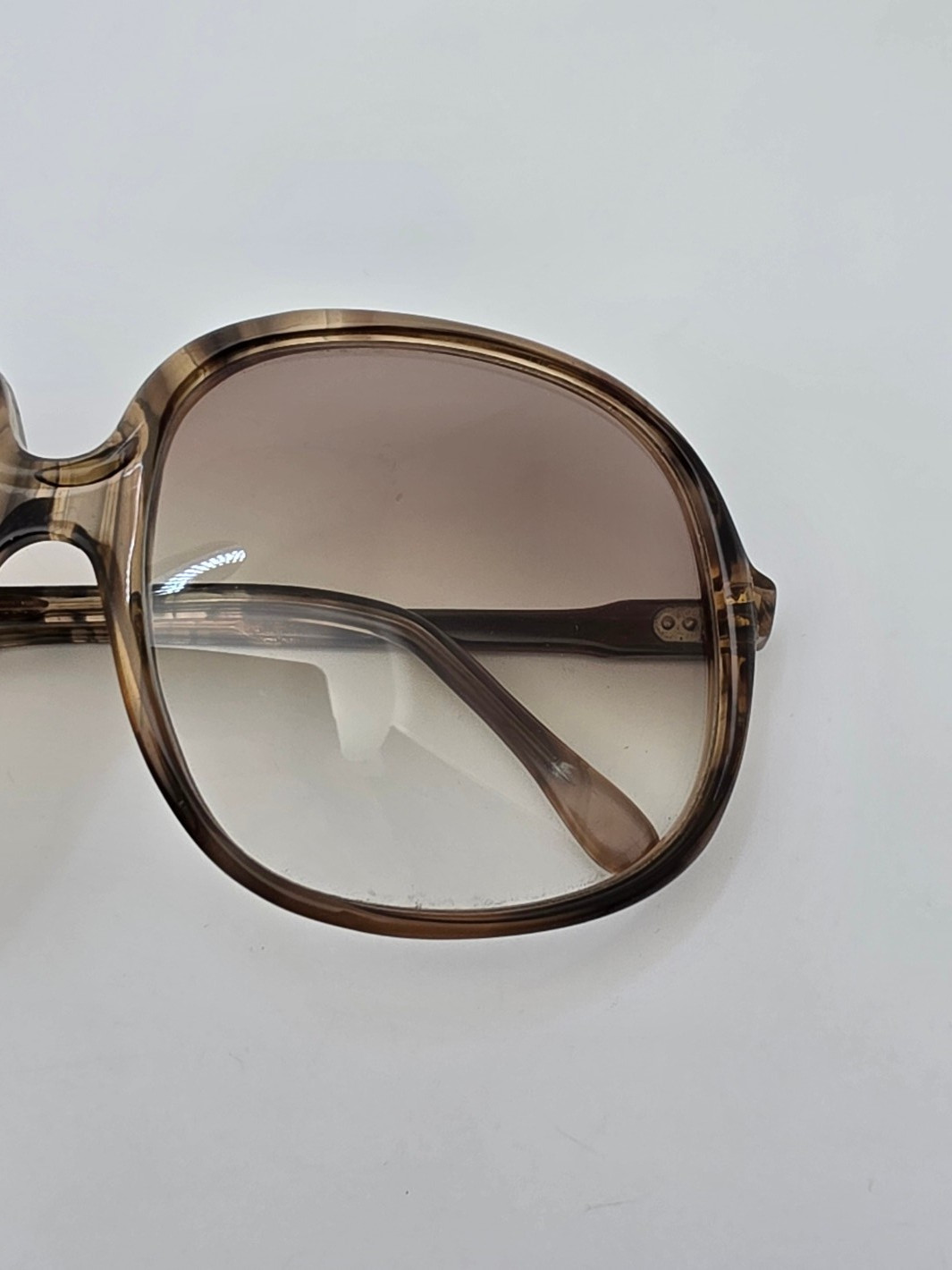 Vintage Crystal Brown Frame Light Brown Gradient Lens Oversized Sunglasses 57mm