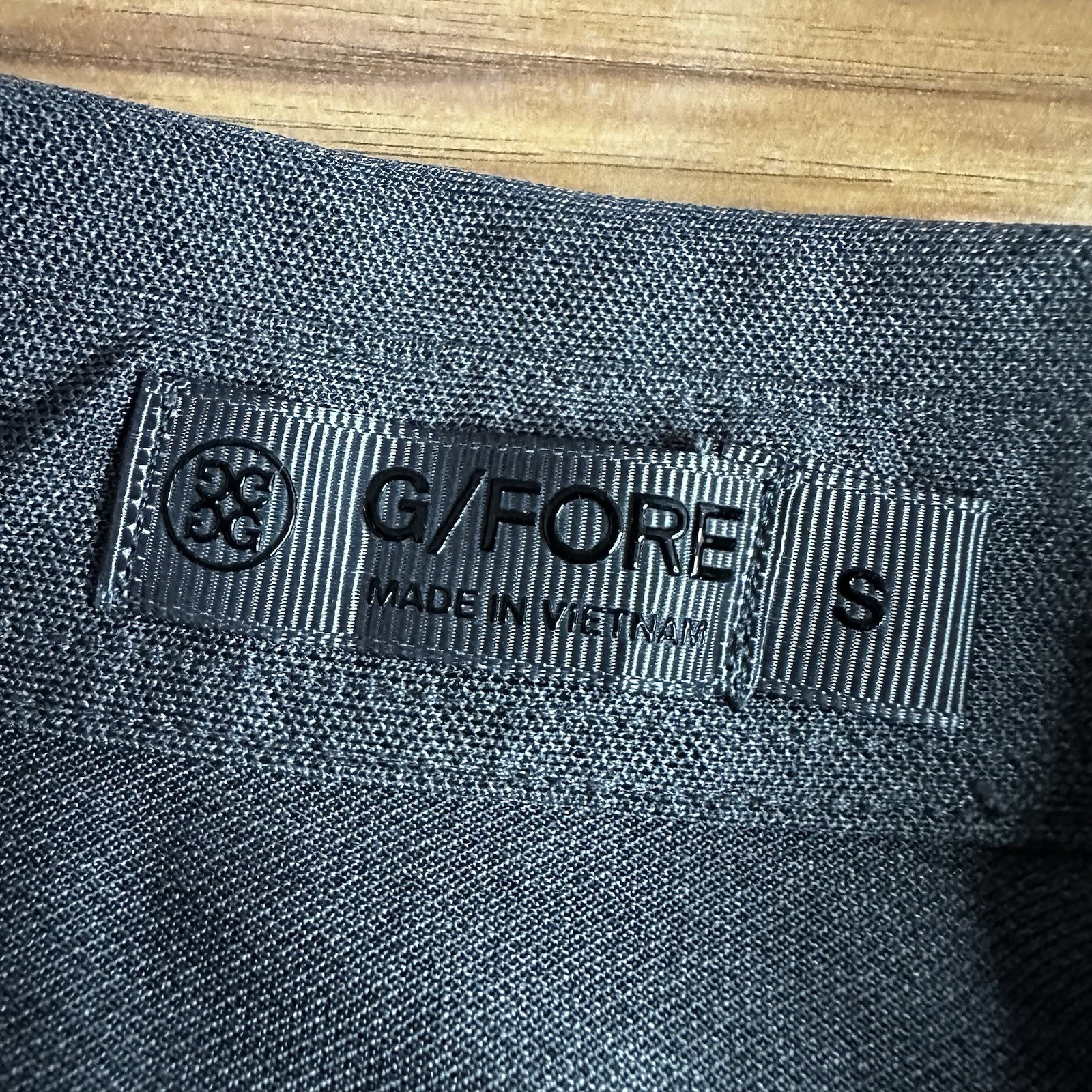G/Fore Play Nice Golf Polo Shirt Mens Small Charcoal Performance Stretch Wicking