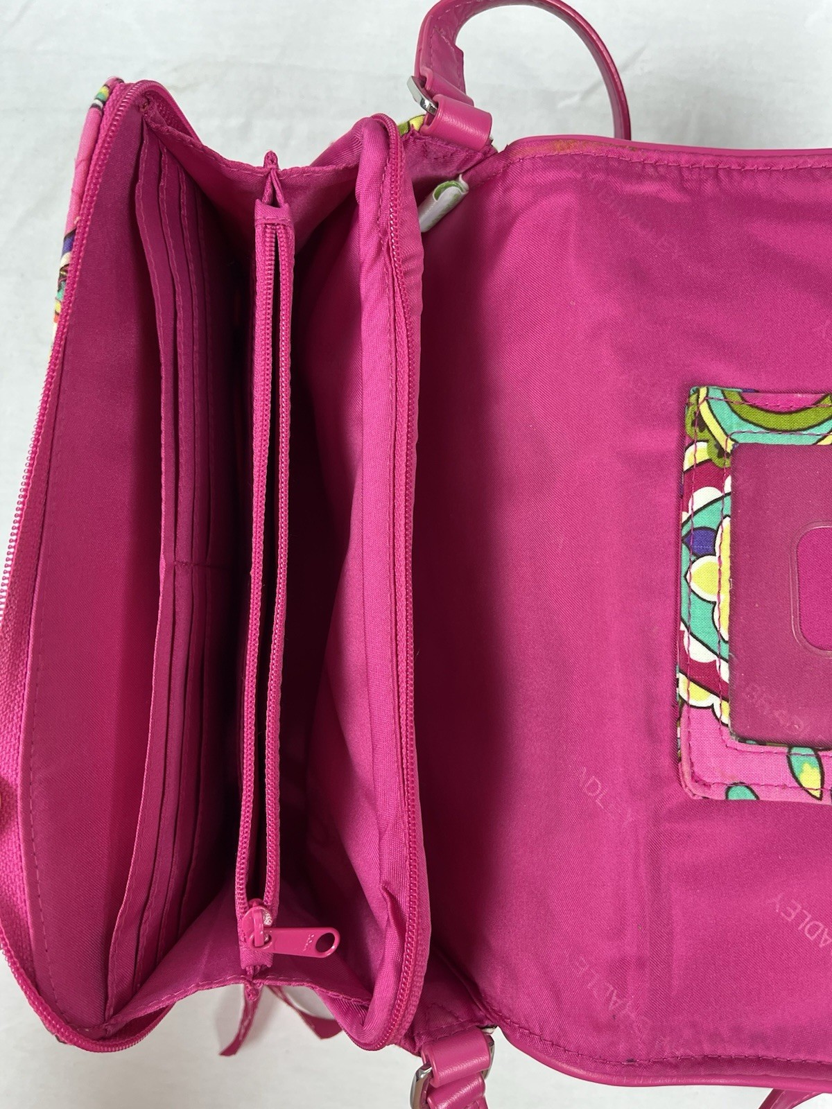 Vera Bradley Floral Pink Multicolor Crossbody Organizer Bag Zip/Turn Lock