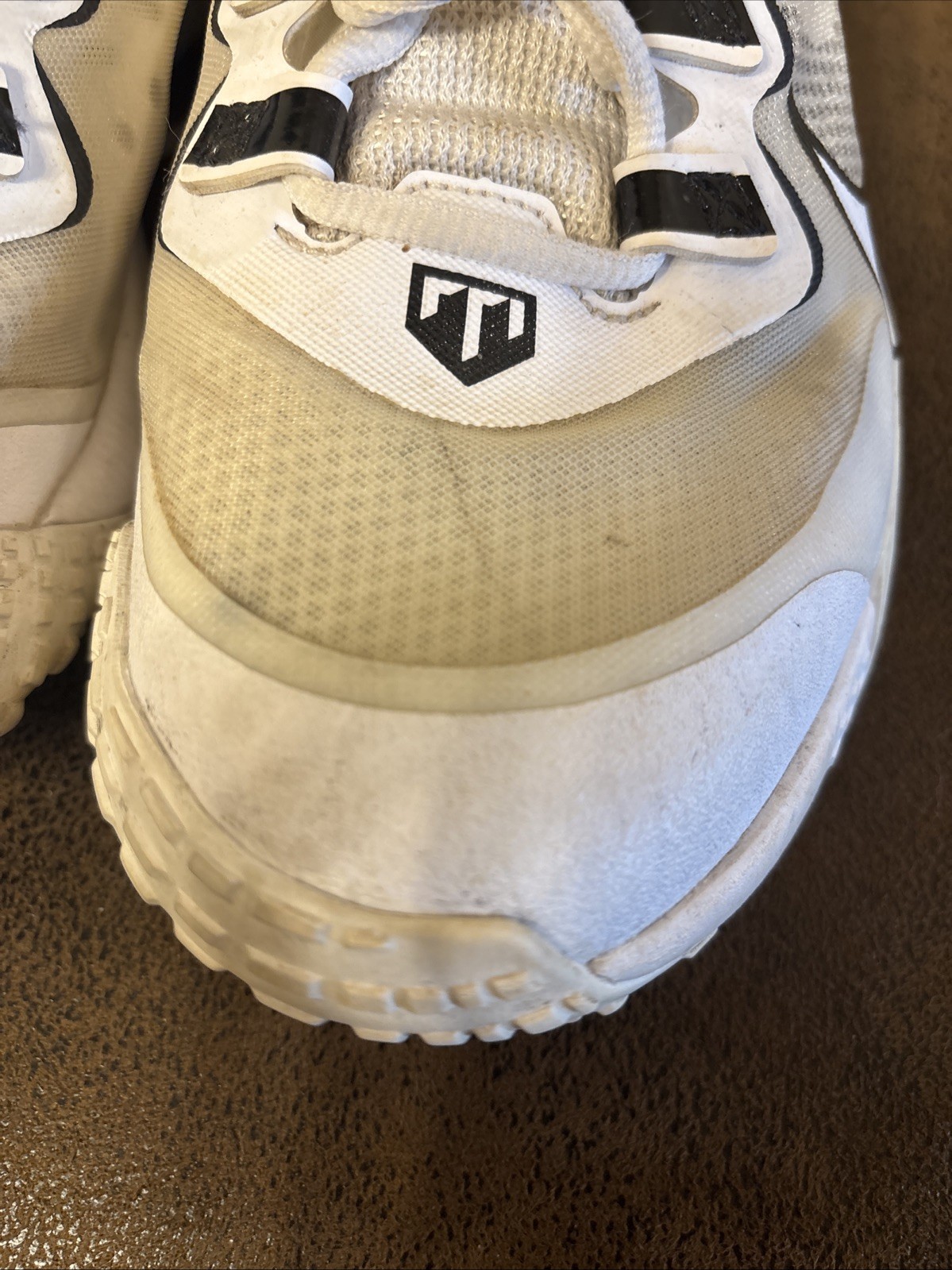 Size 9.5 Nike Trout 7 Turf CZ5916-102