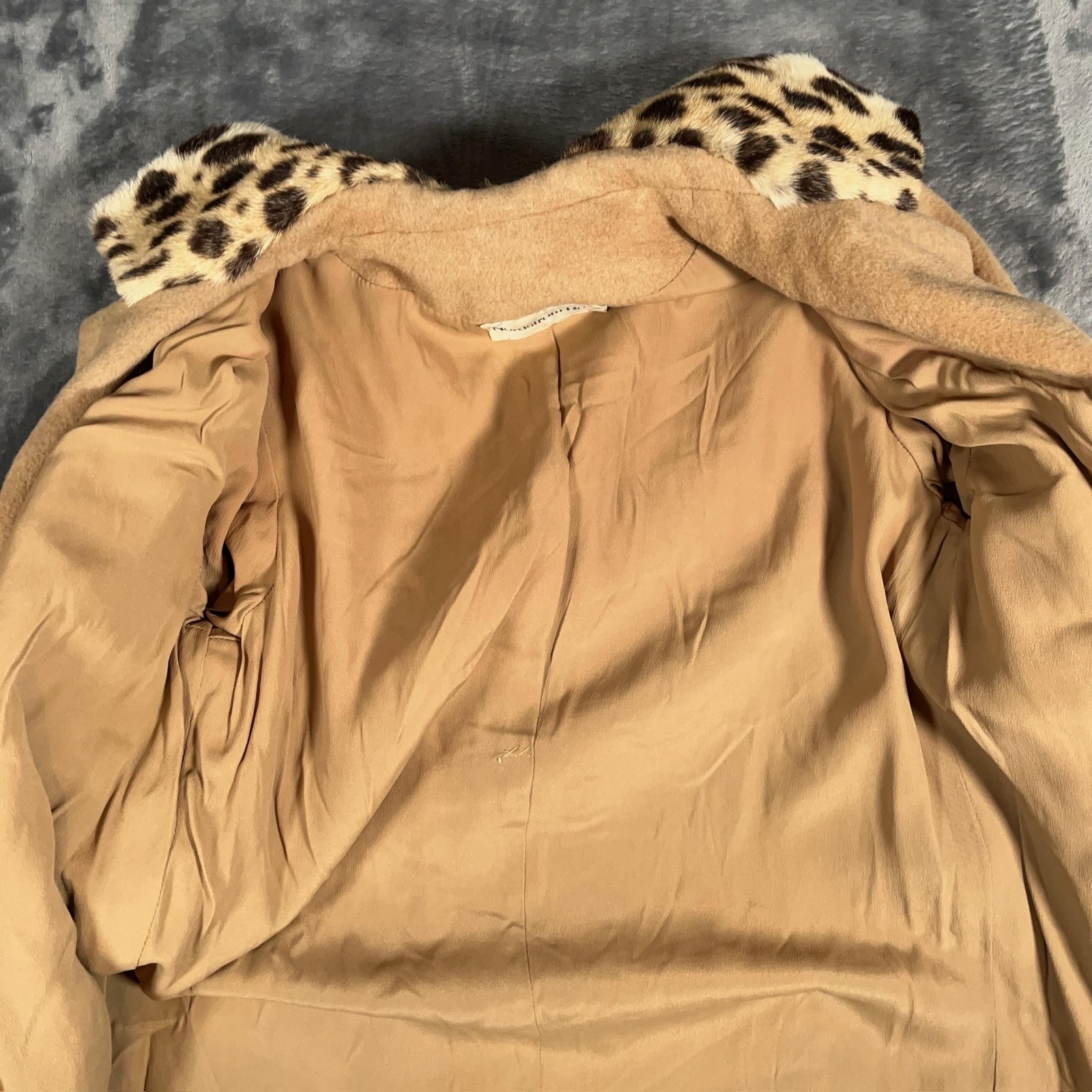 True Vintage Nordstrom Coat Womens Medium Camel Hair Leopard Collar Peacoat 60s