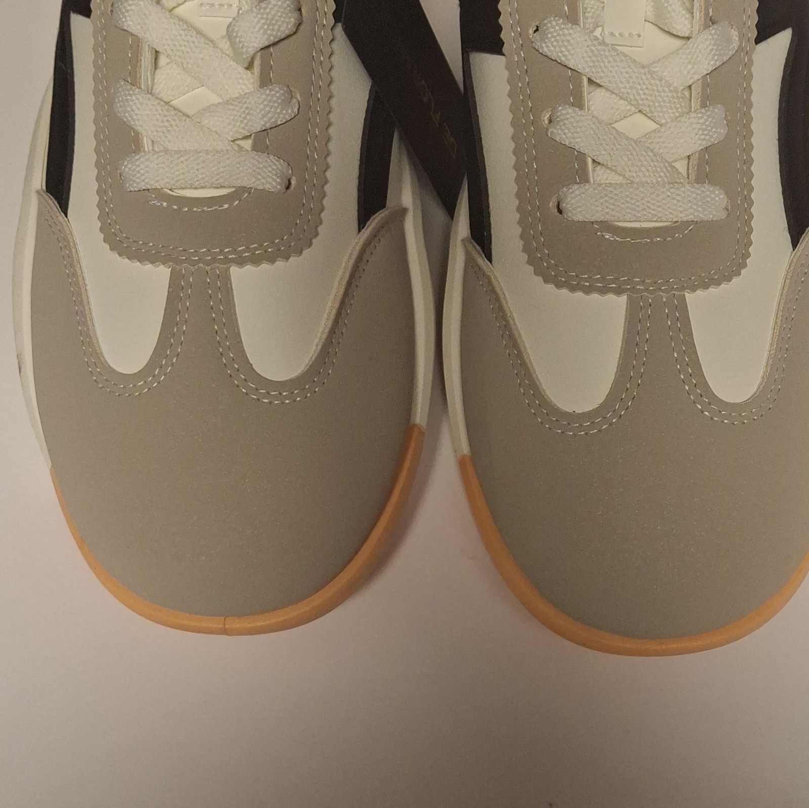 De Florance Colorblock White/Beige/Black Lace Up Low Top Men’s Sneaker