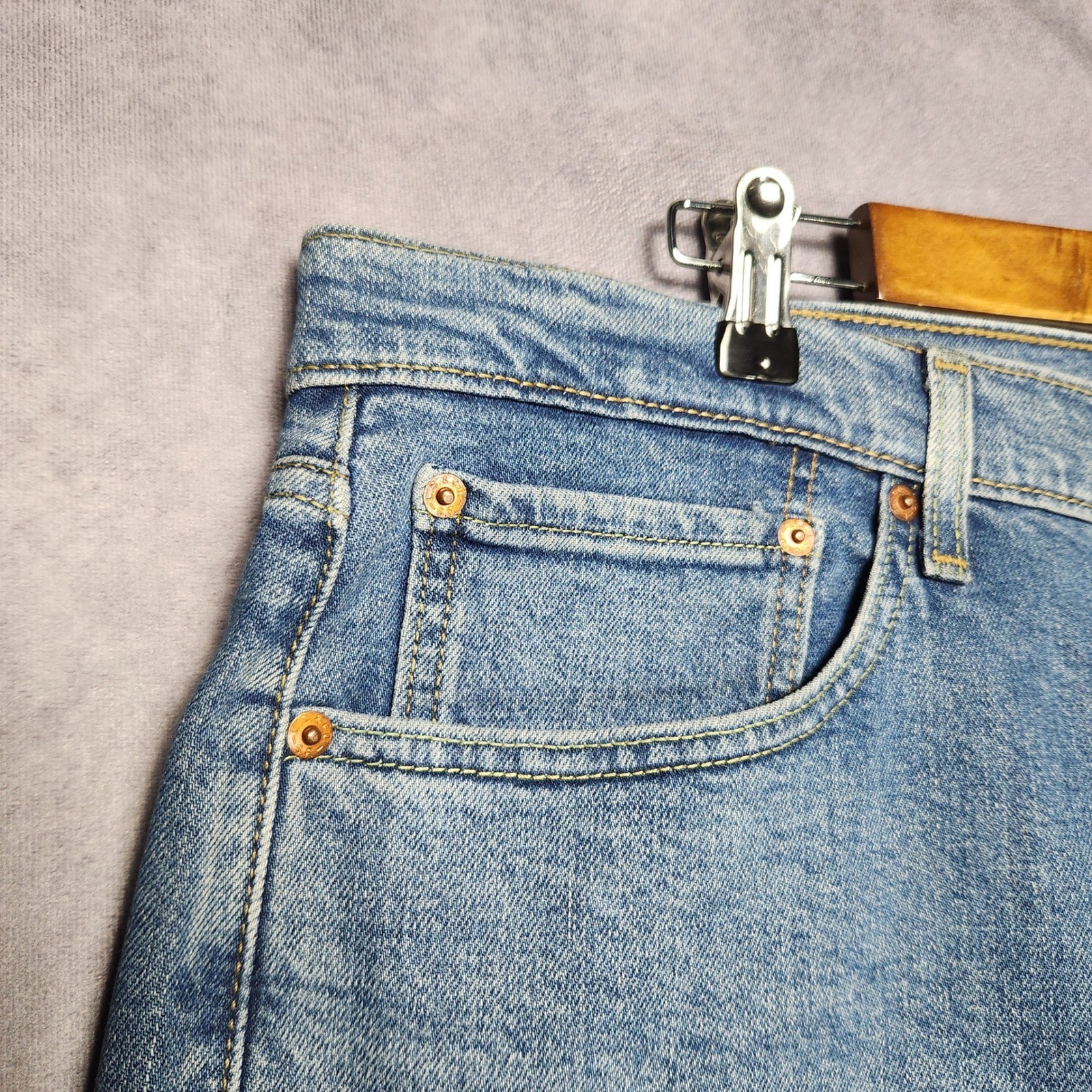 Levis 505 Regular Fit Straight Leg Jeans Mens 40×30 Medium Wash Blue Denim