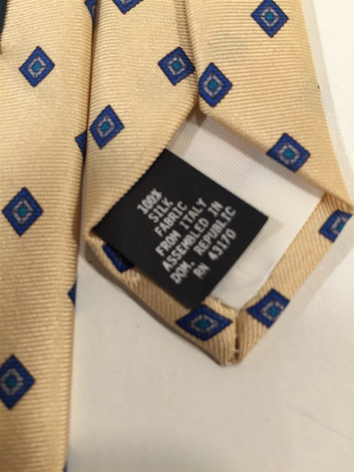Vintage Briar 100% Silk Tie – Ivory With Blue Geometric Pattern – 3 3/4″ Wide