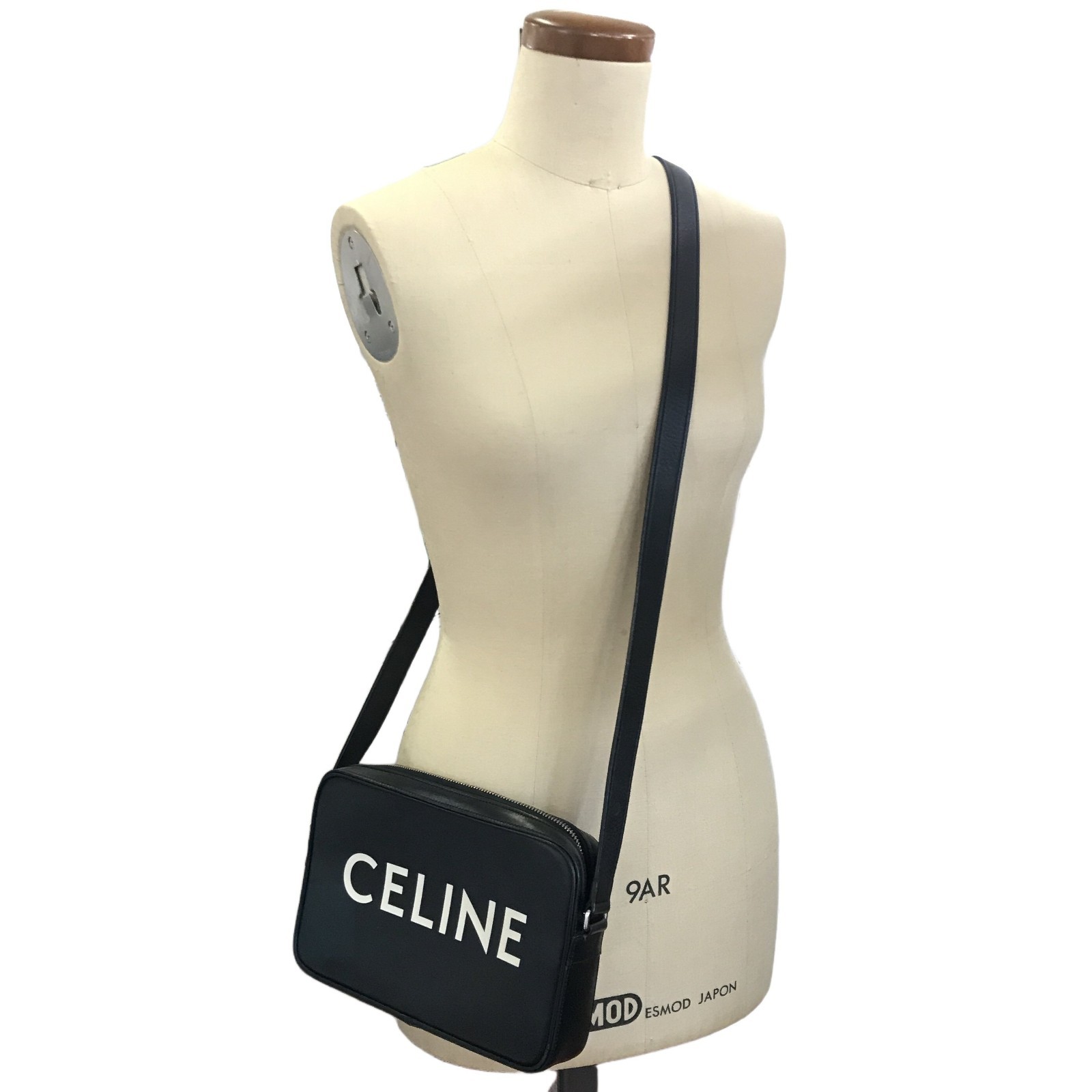 CELINE Logo Medium Messenger Shoulder Bag Black Leather Crossbody Auth 11456780