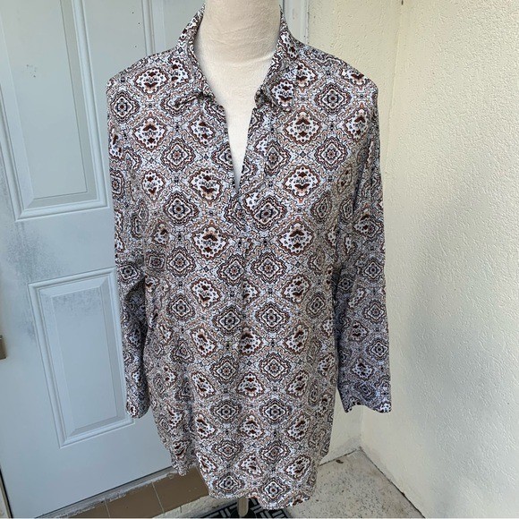 PRIMARK. Slip on Shirt. 3/4 Sleeves. Abstract design. 100% Viscose. Size…