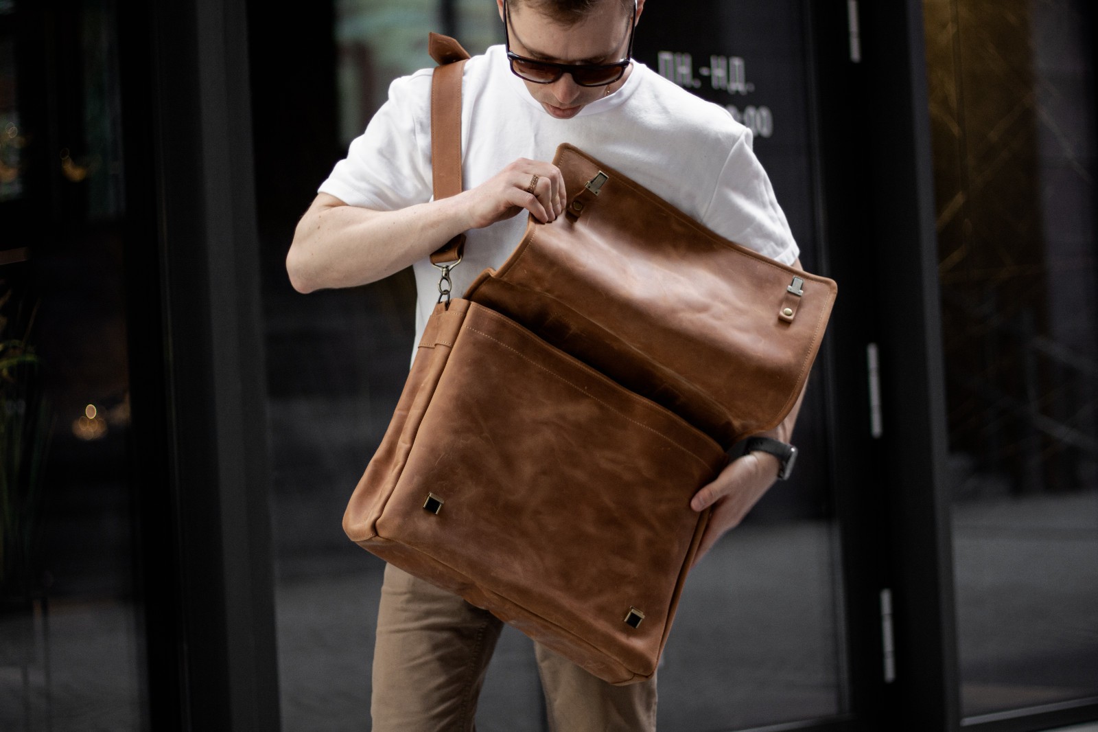 Leather laptop briefcase messenger bag for men